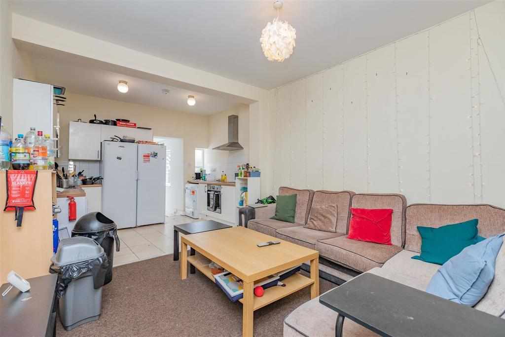 Flat Dawlish Road in Birmingham