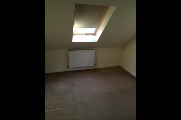 Flat Greenford Road in London