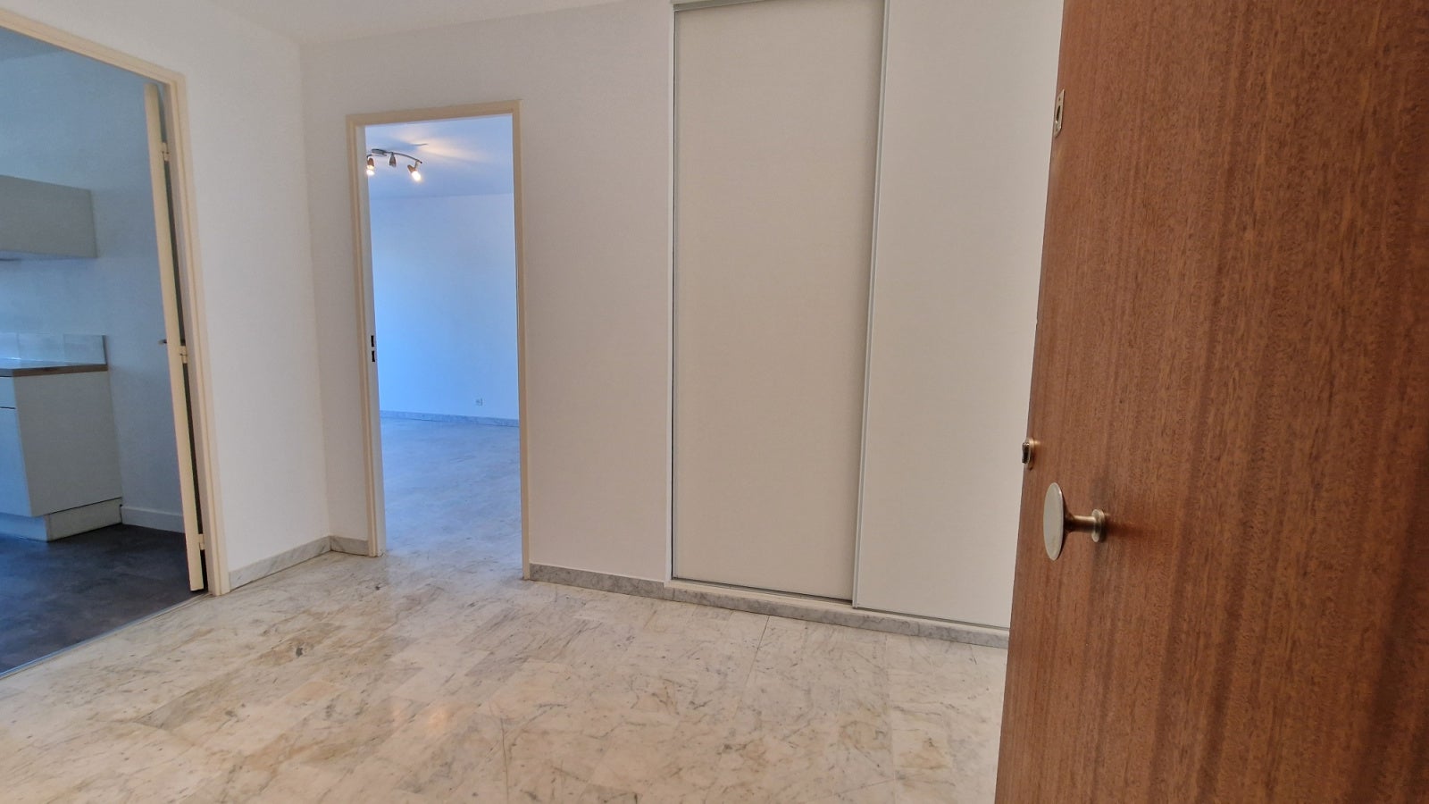 Flat Avenue des Citronniers in Cagnes-sur-Mer