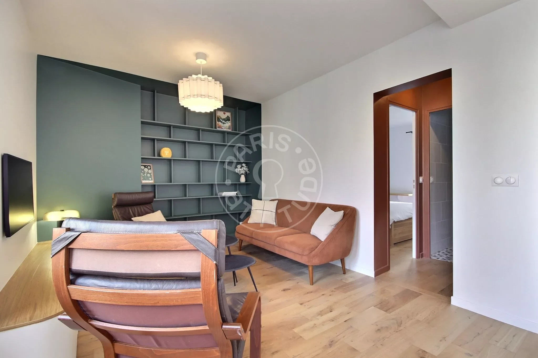 Flat Passage de Clichy in Paris