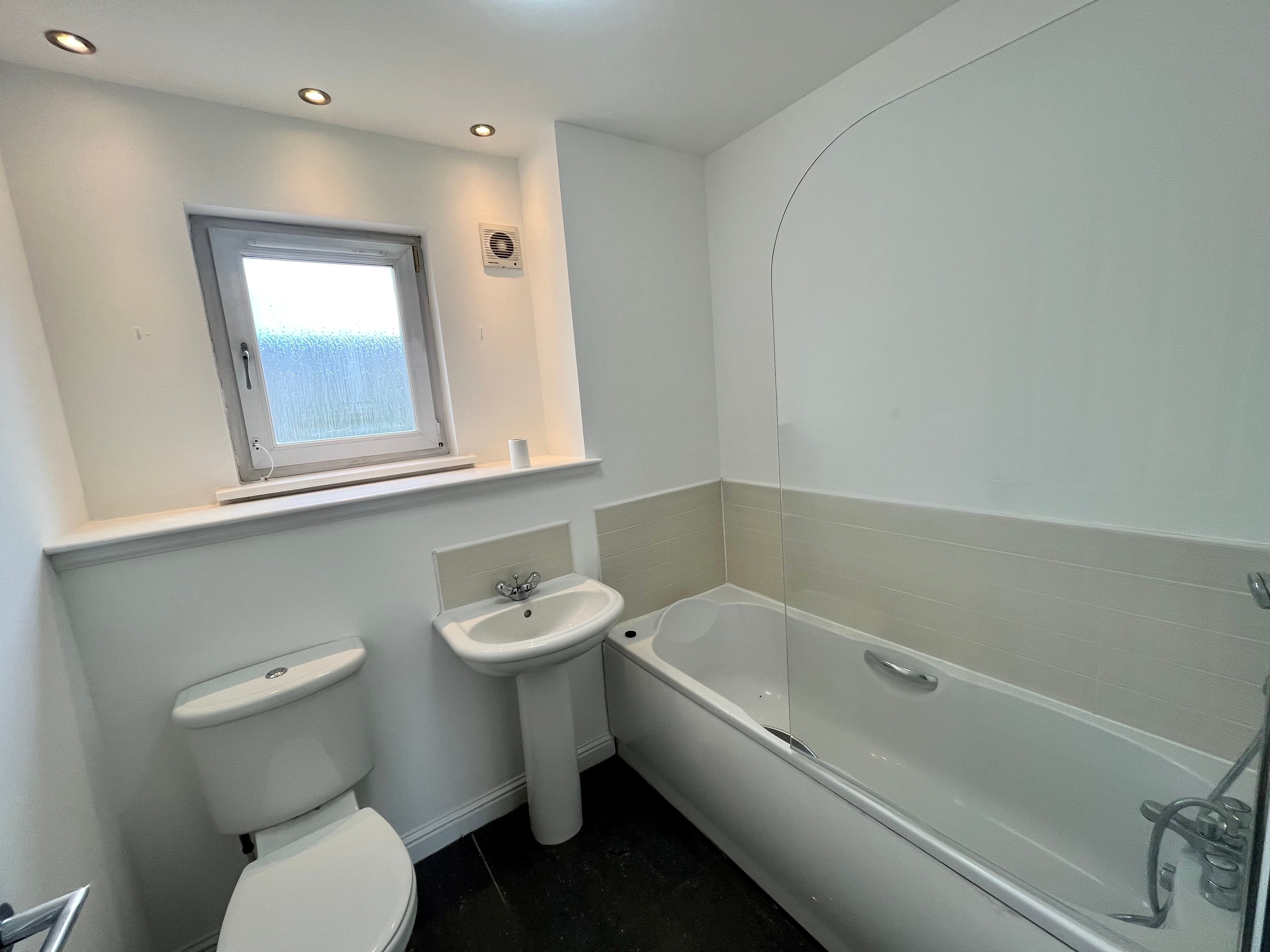 Flat Belvidere Avenue in Glasgow
