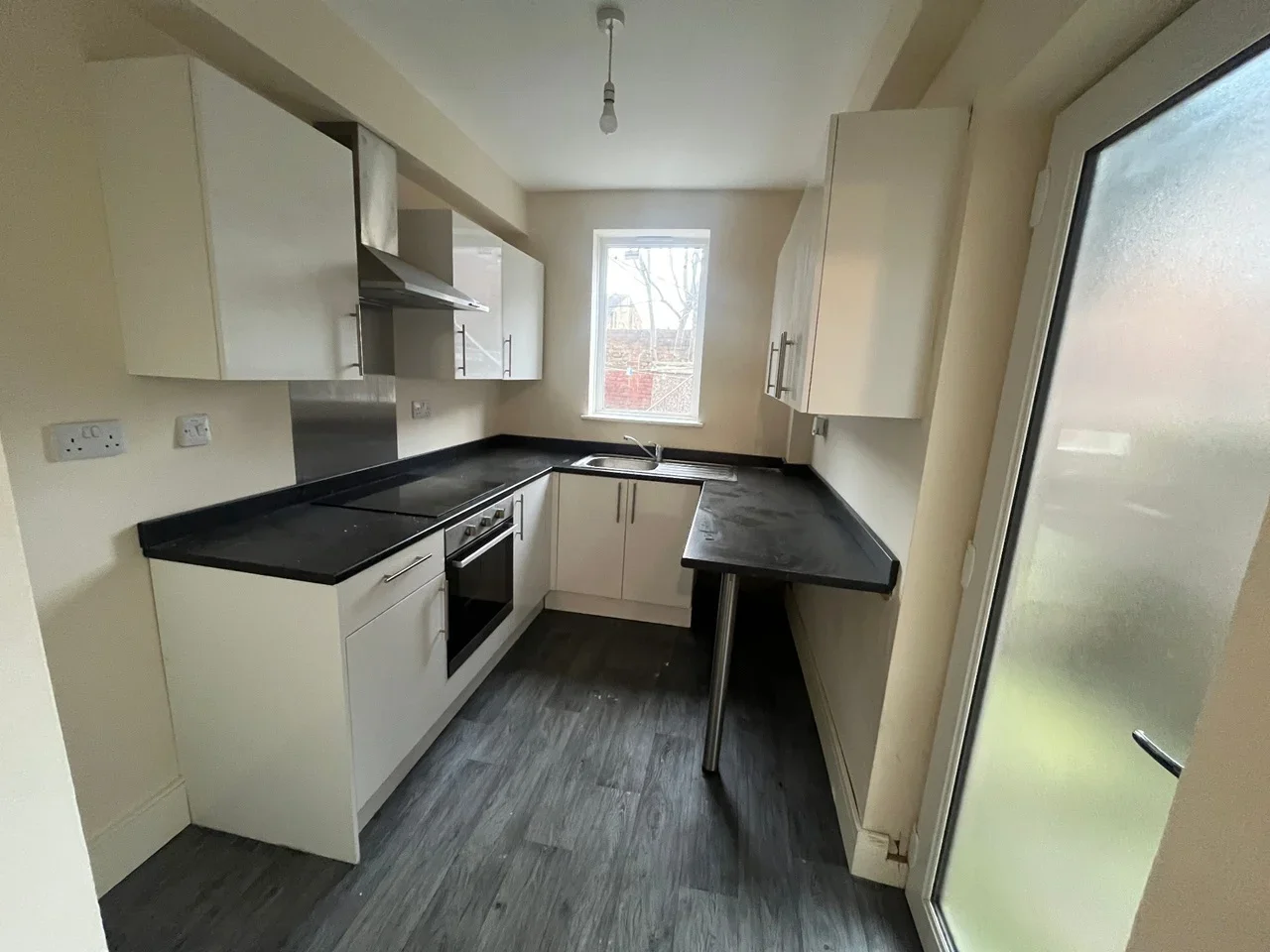 Flat Barnsley Road in Wath upon Dearne