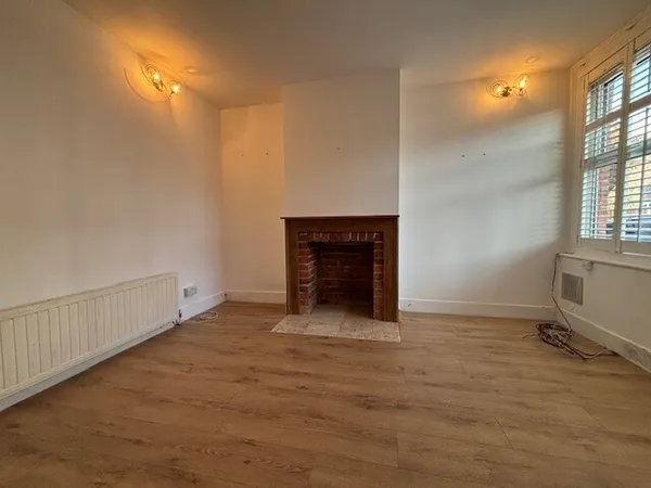 Flat Sussex Road in Tonbridge and Malling