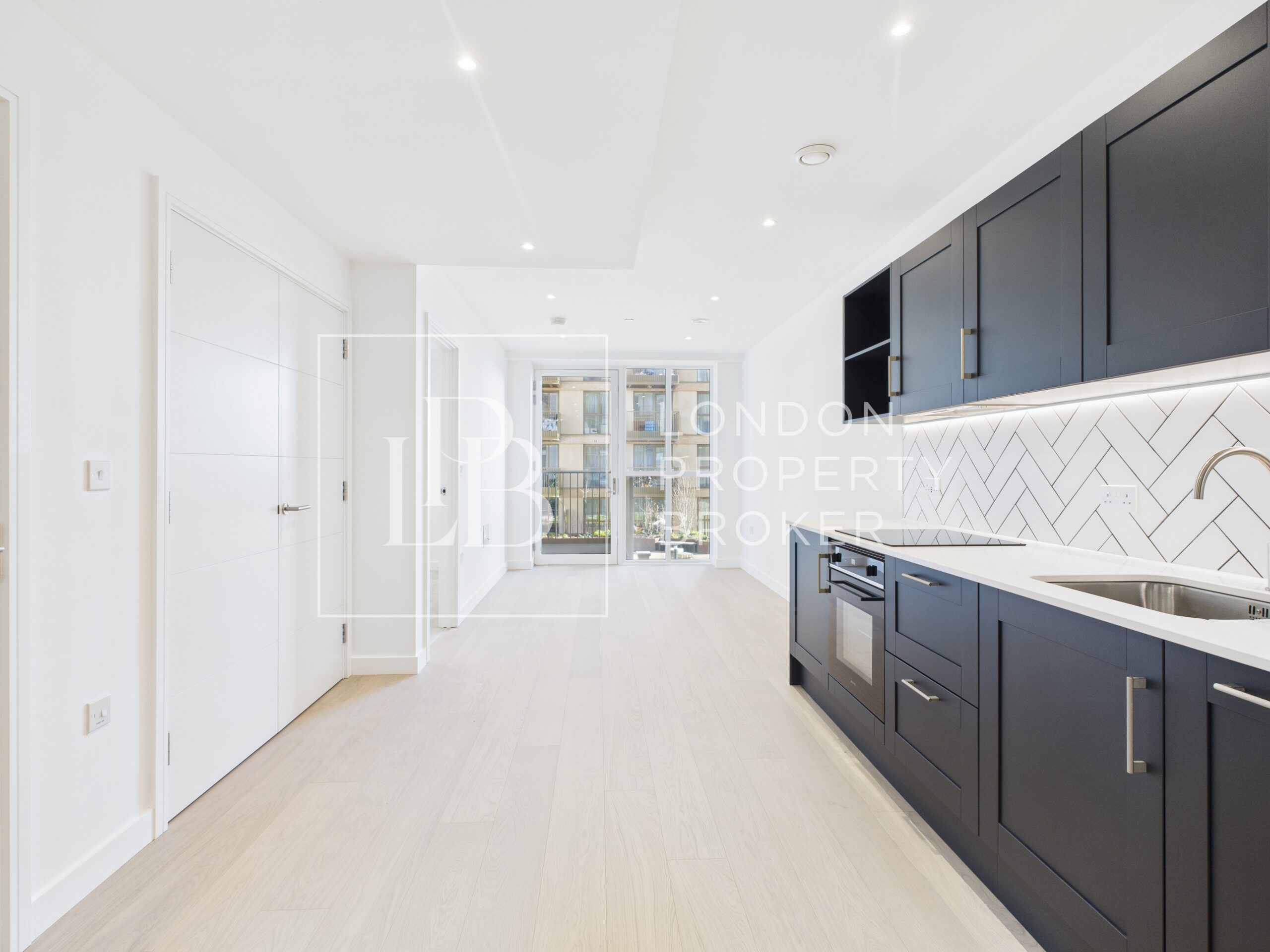 Flat Fifth Way in Greater London