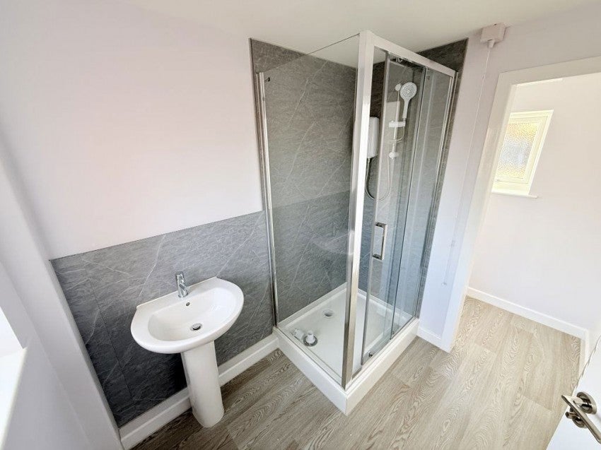 Flat Market Place in Bolsover
