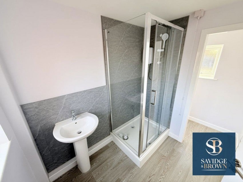 Flat Market Place in Bolsover