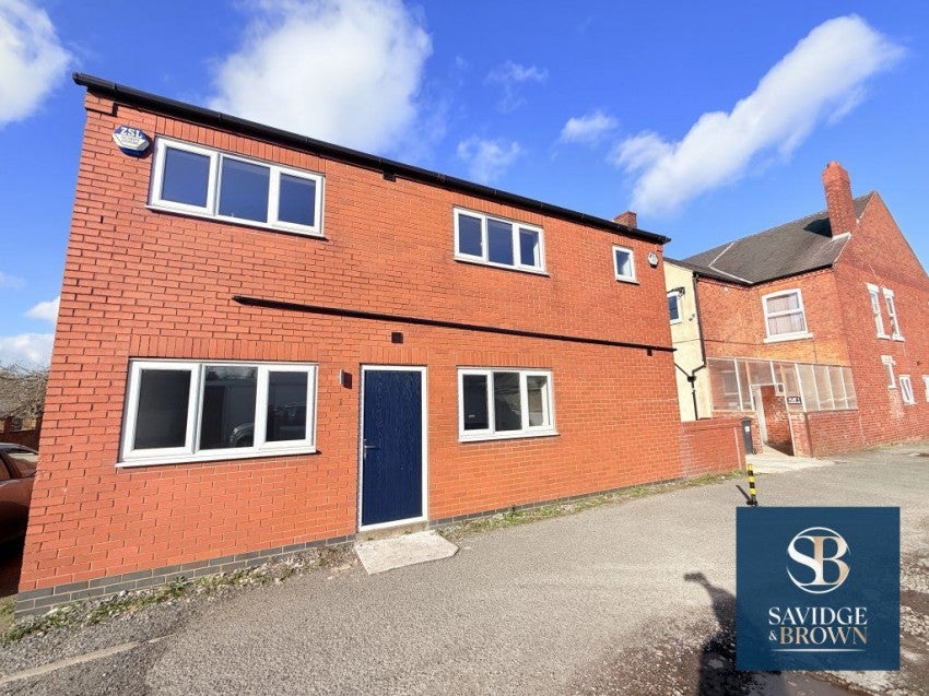 Flat Market Place in Bolsover