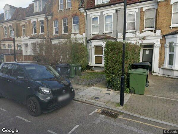 Flat Bournevale Road in Greater London