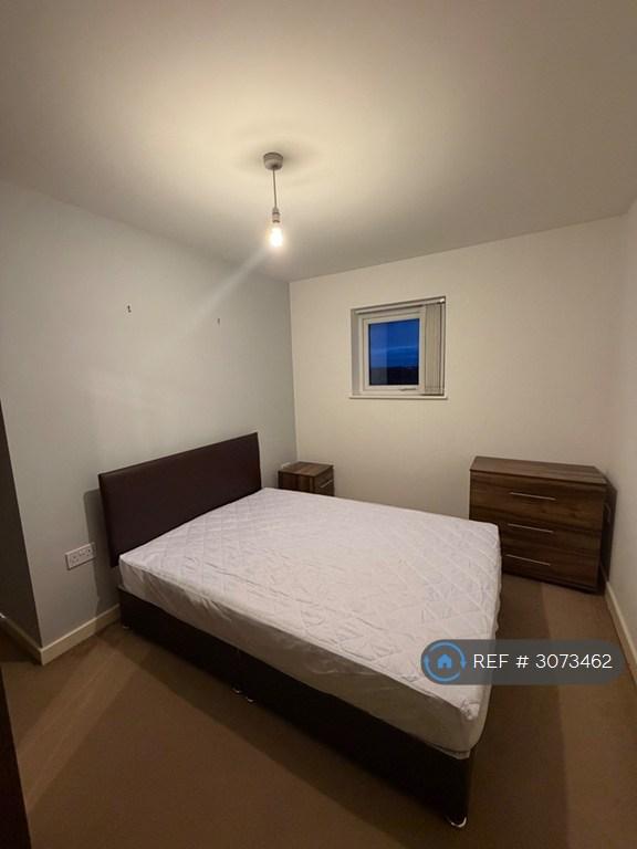Room Eccles New Road in Salford