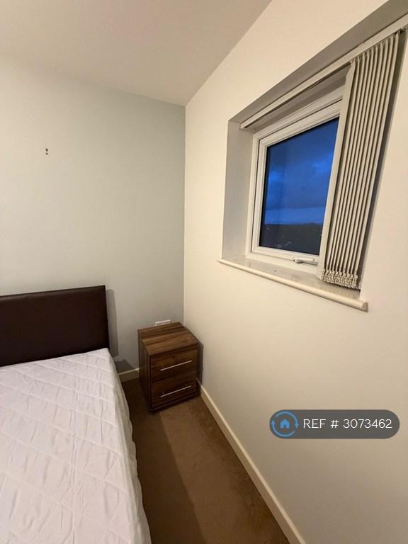 Room Eccles New Road in Salford
