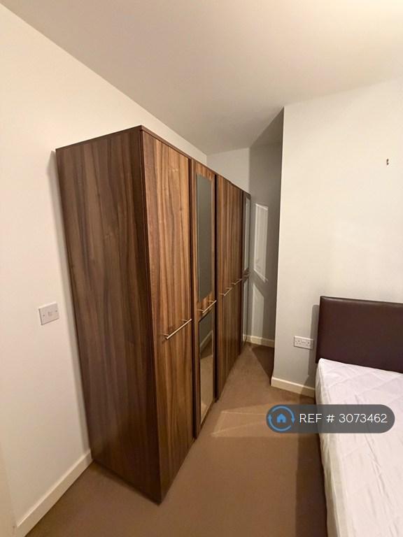 Room Eccles New Road in Salford