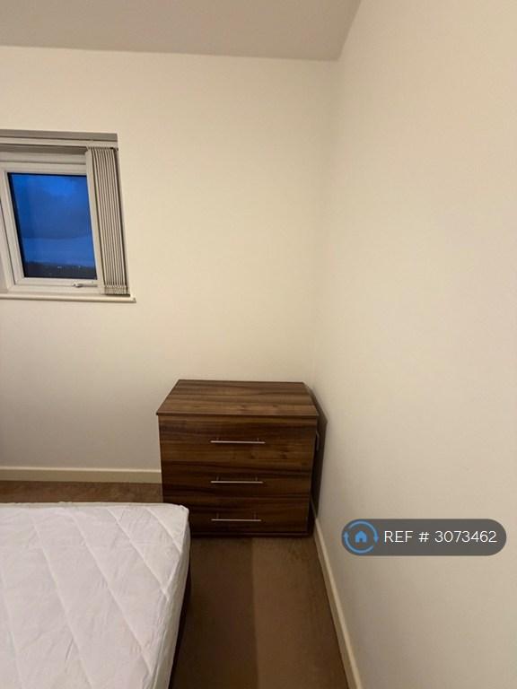 Room Eccles New Road in Salford