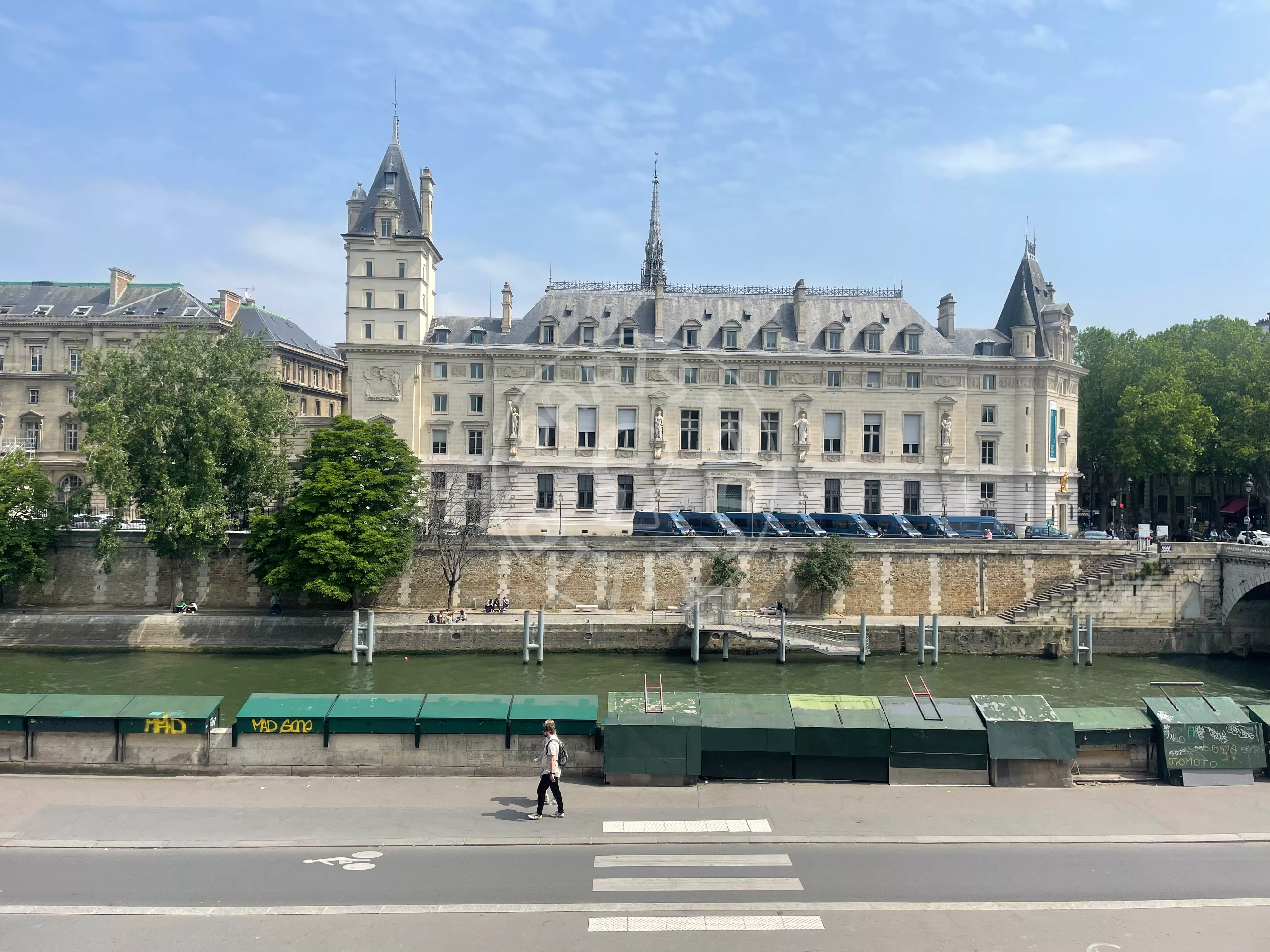 Flat Quai des Grands Augustins in Paris