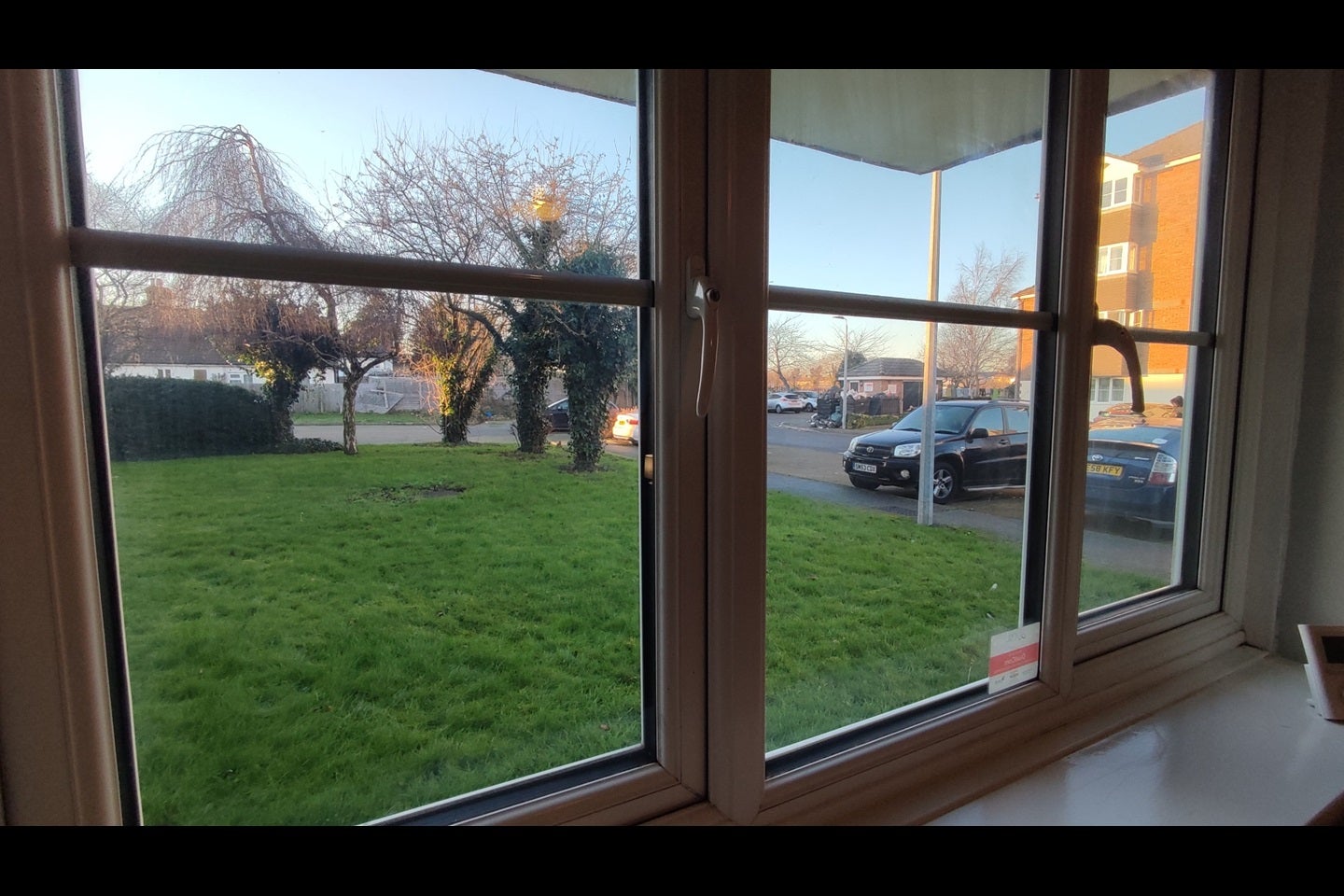 Flat Tennyson Close in Greater London