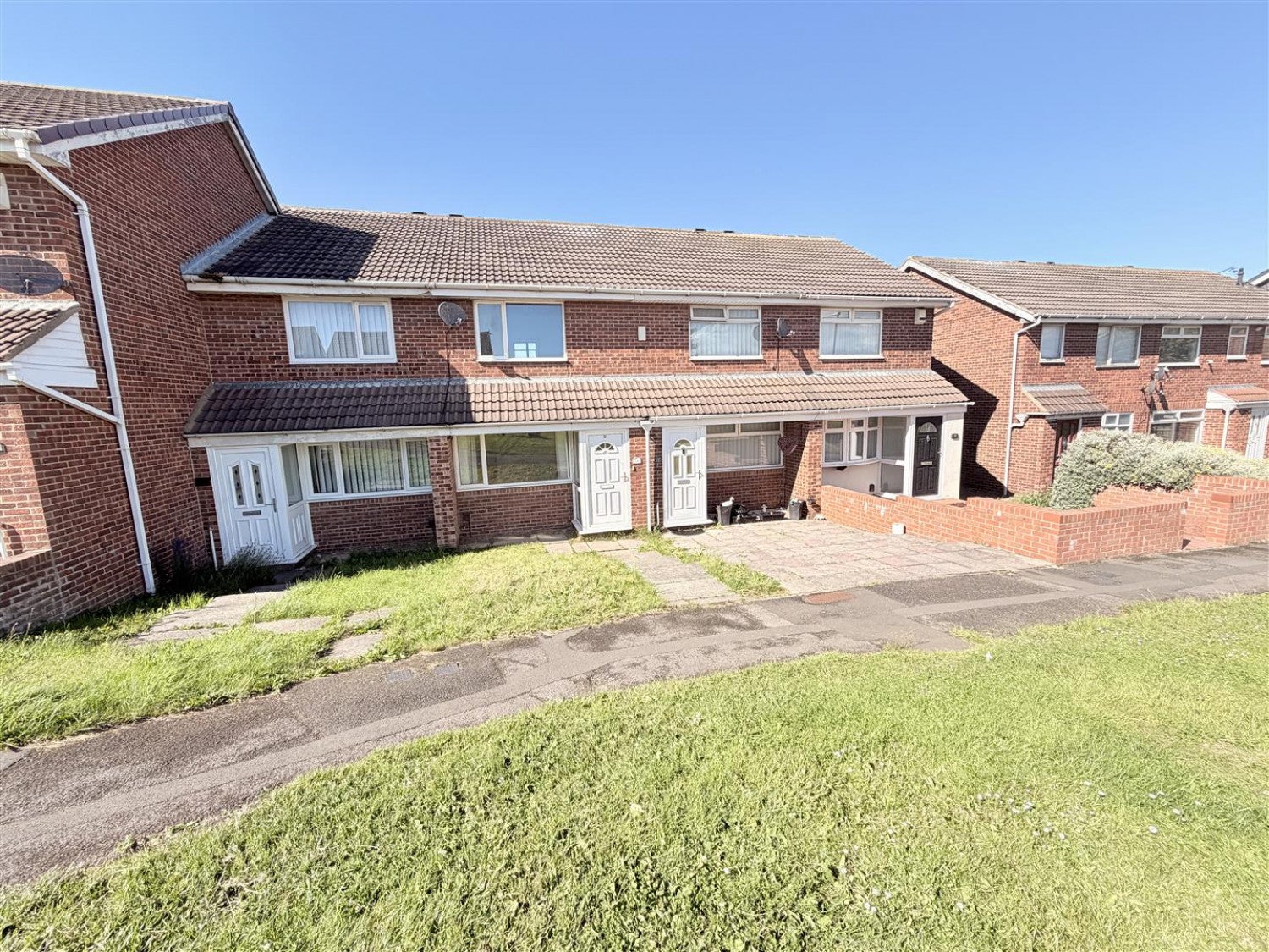 House Amberwood Close in Hart Station