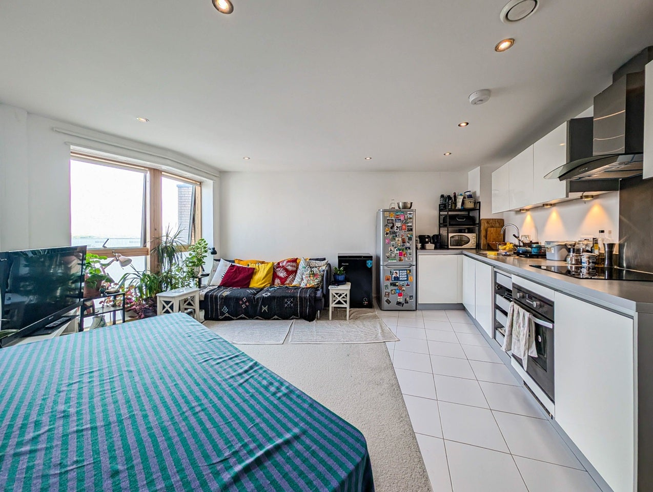 Flat Rectory Road in Greater London