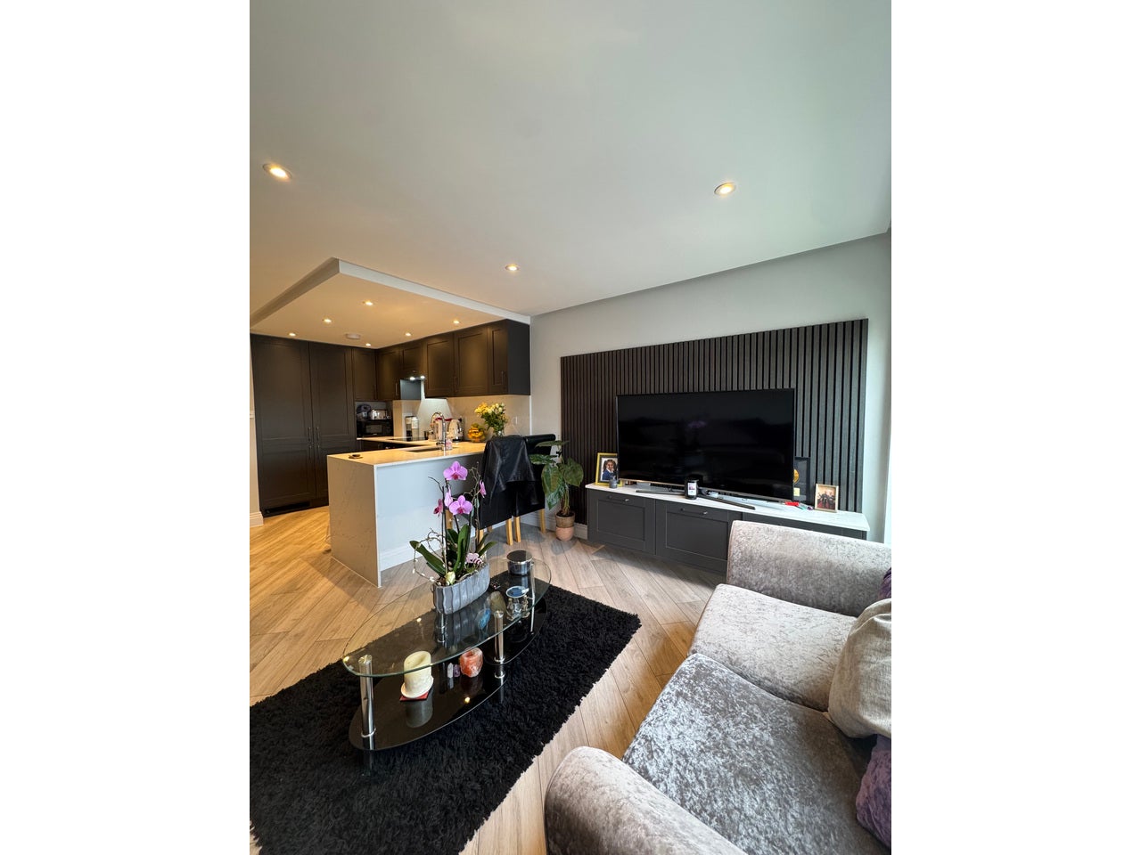 Flat Mintern Close in Greater London
