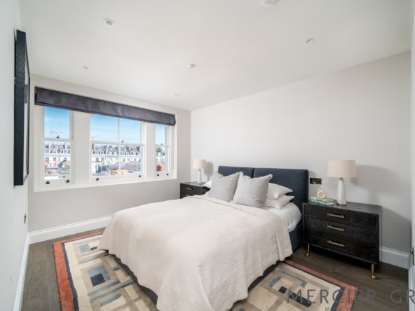Flat Kensington Park Road in Greater London