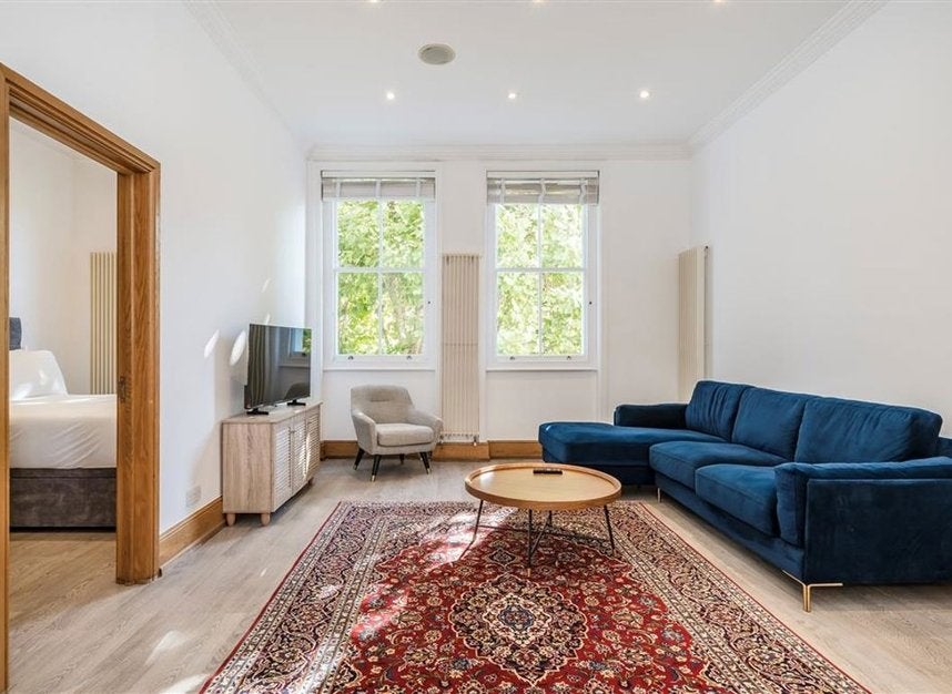 Flat Inverness Terrace in City of Westminster