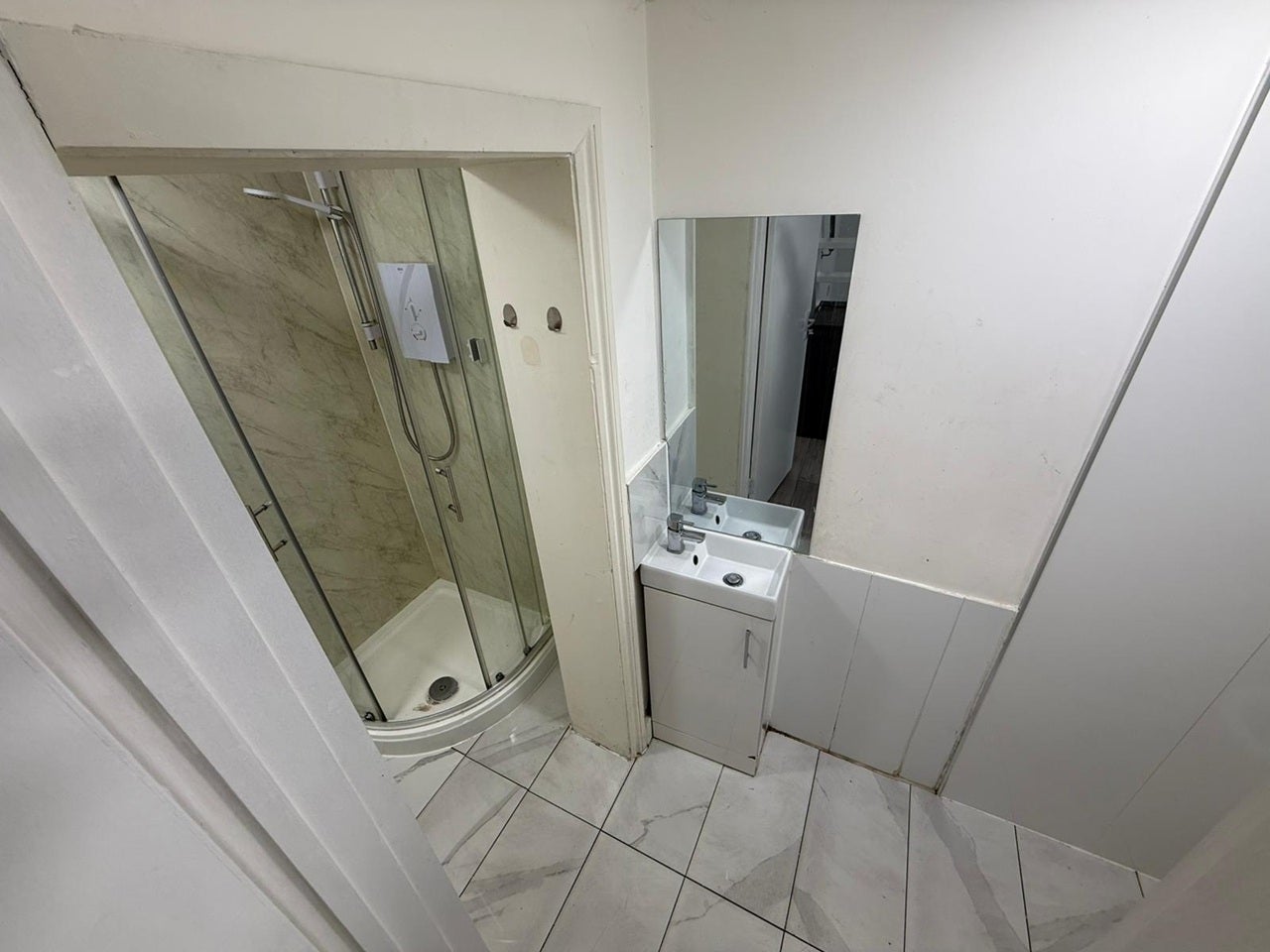 Flat New Windsor Street in Greater London