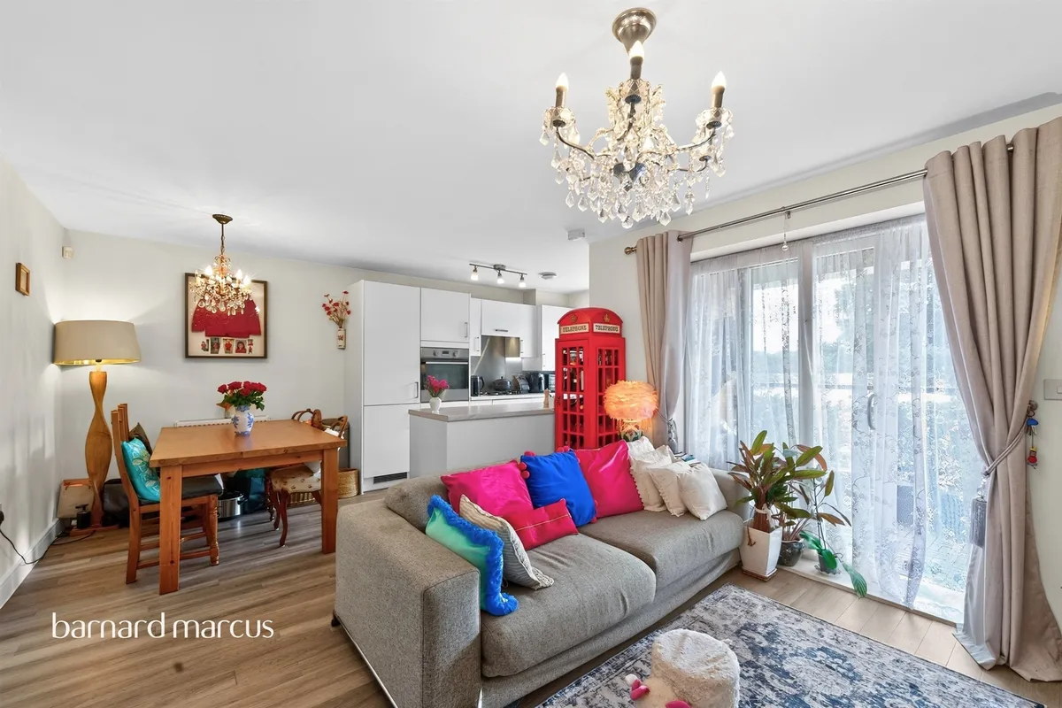 Flat Tala Close in Greater London