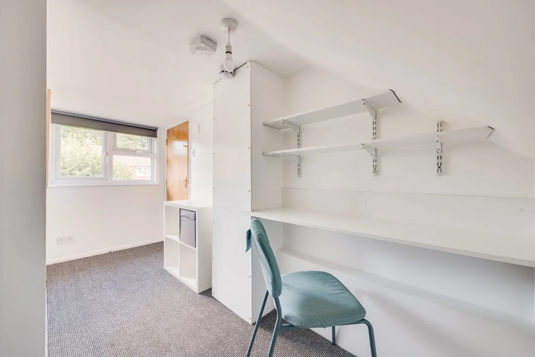 Room Godden Road in Canterbury