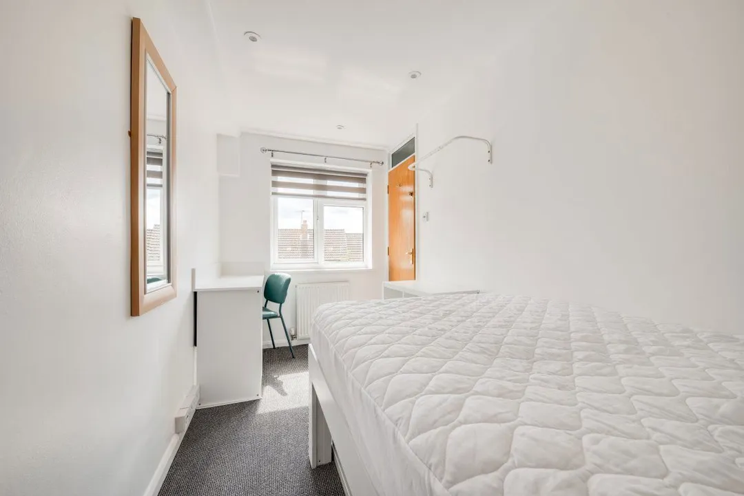 Room Godden Road in Canterbury