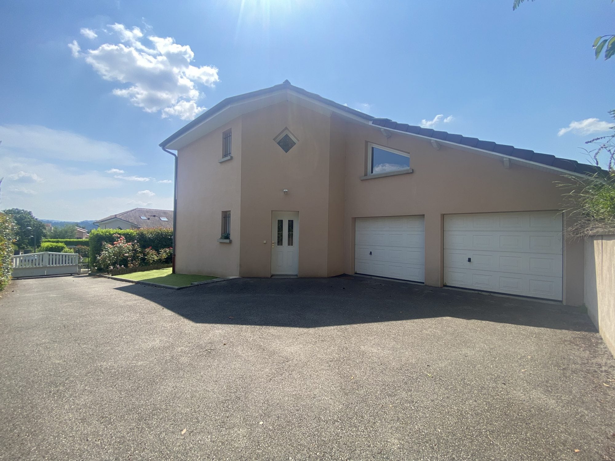 House Rue des Moineaux in Bourgoin-Jallieu