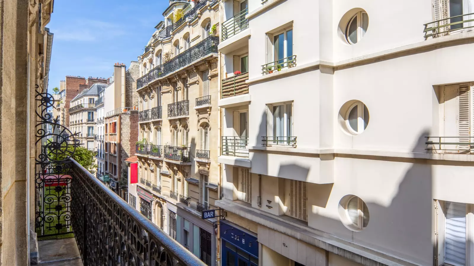 Flat Rue de l'Étoile in Paris