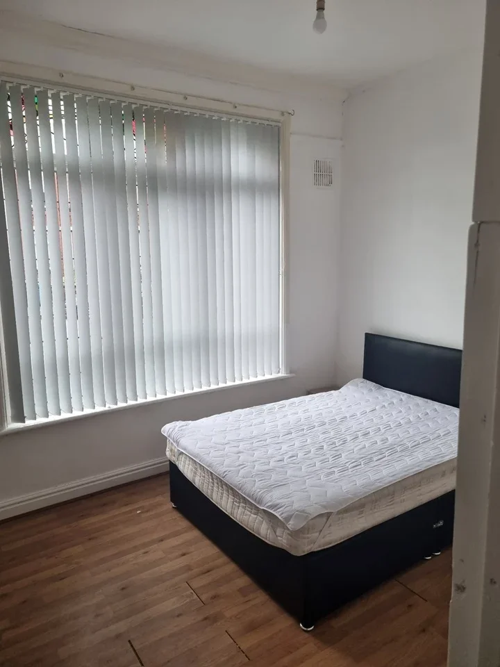 Flat Longford Place in Manchester
