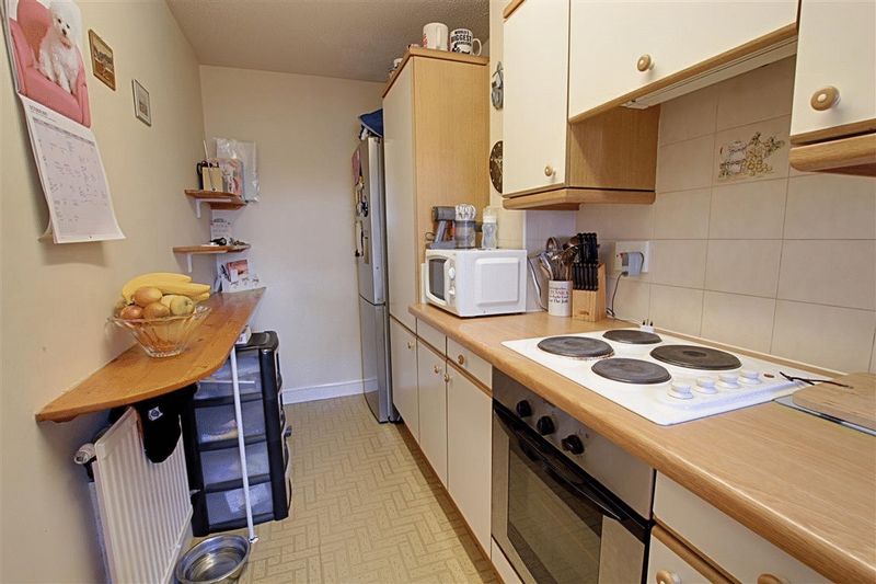 House Bainton Close in Bradford-on-Avon