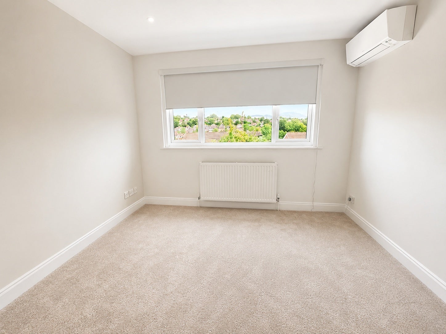 Flat Mayhew Crescent in High Wycombe Community Board