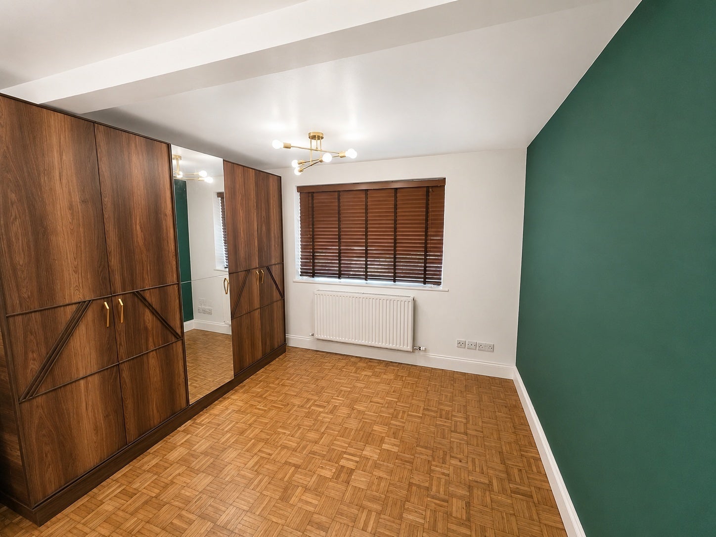 Flat Mayhew Crescent in High Wycombe Community Board
