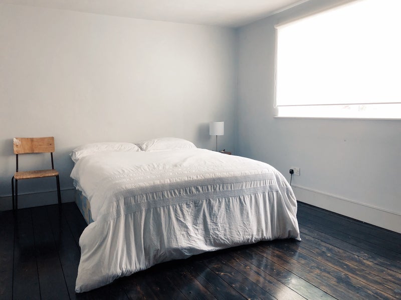 Room Goldsmith Road in Greater London