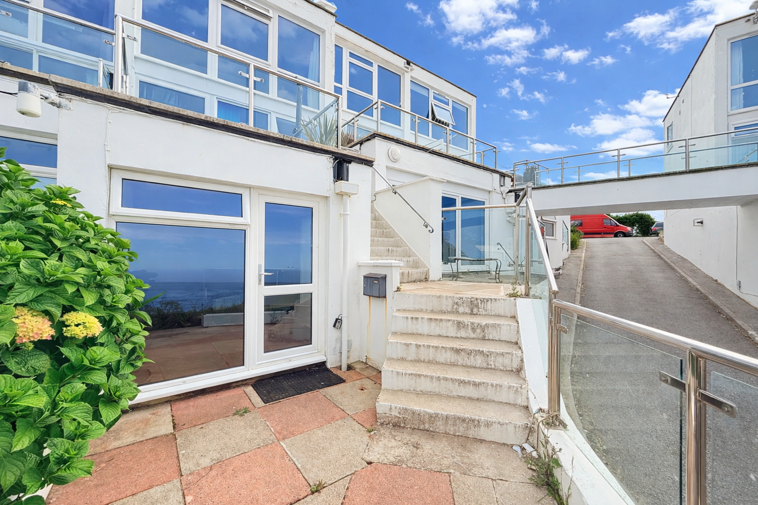 Flat Pentire Avenue in Newquay