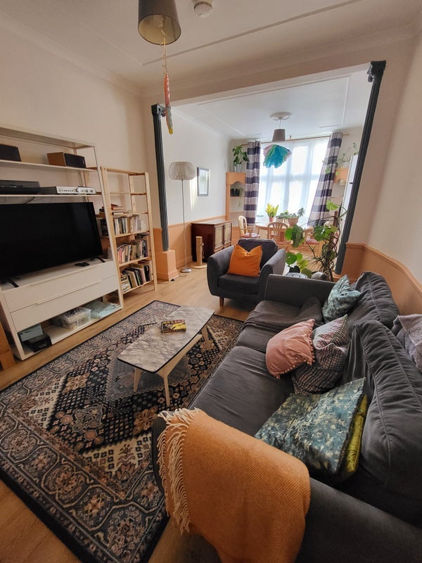 Room Blenheim Road in Greater London
