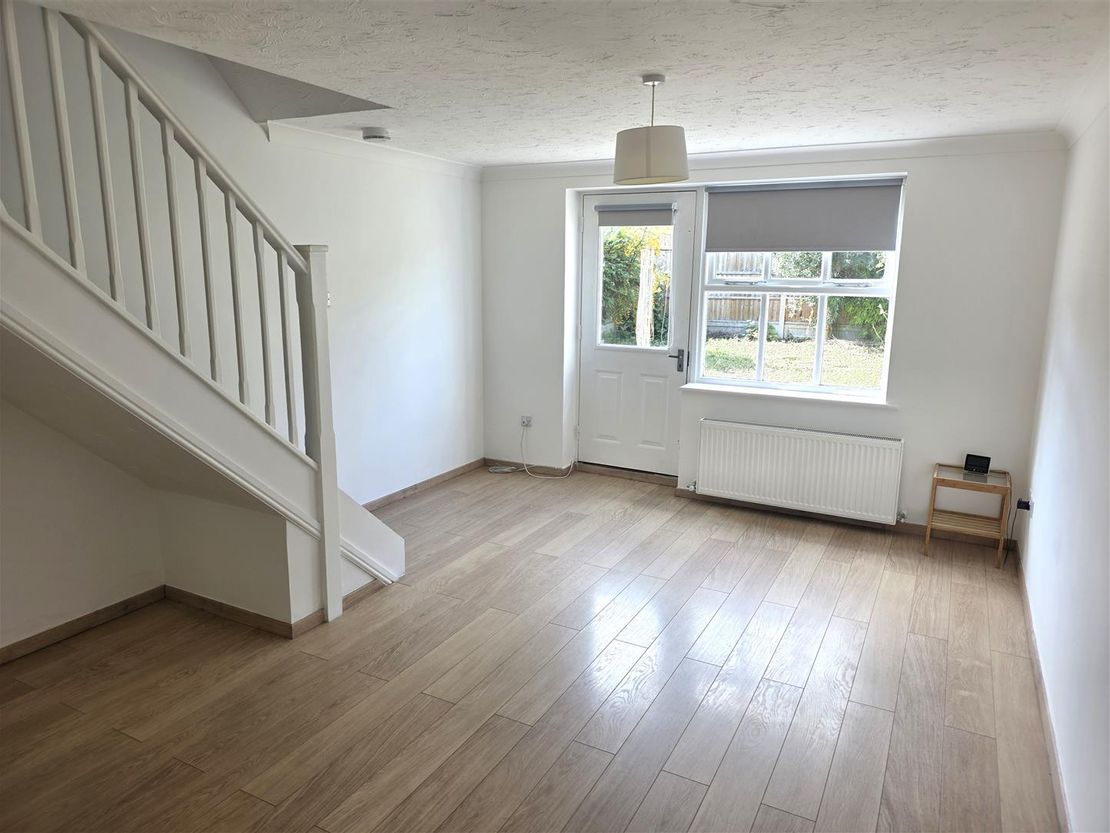 House Trader Road in Greater London