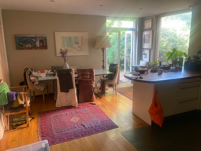 Room Woodchurch Road in Greater London