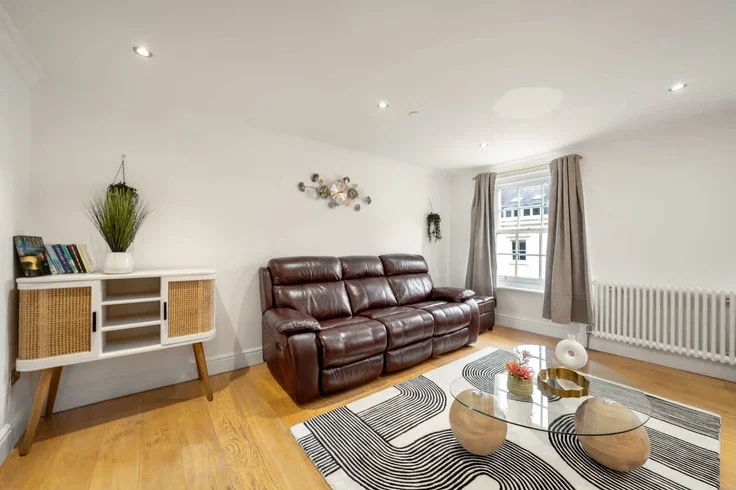 Flat Westbourne Terrace in City of Westminster