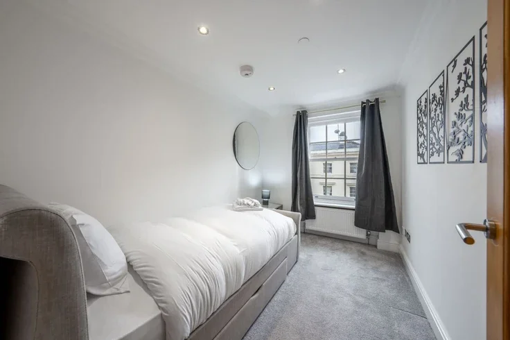 Flat Westbourne Terrace in City of Westminster