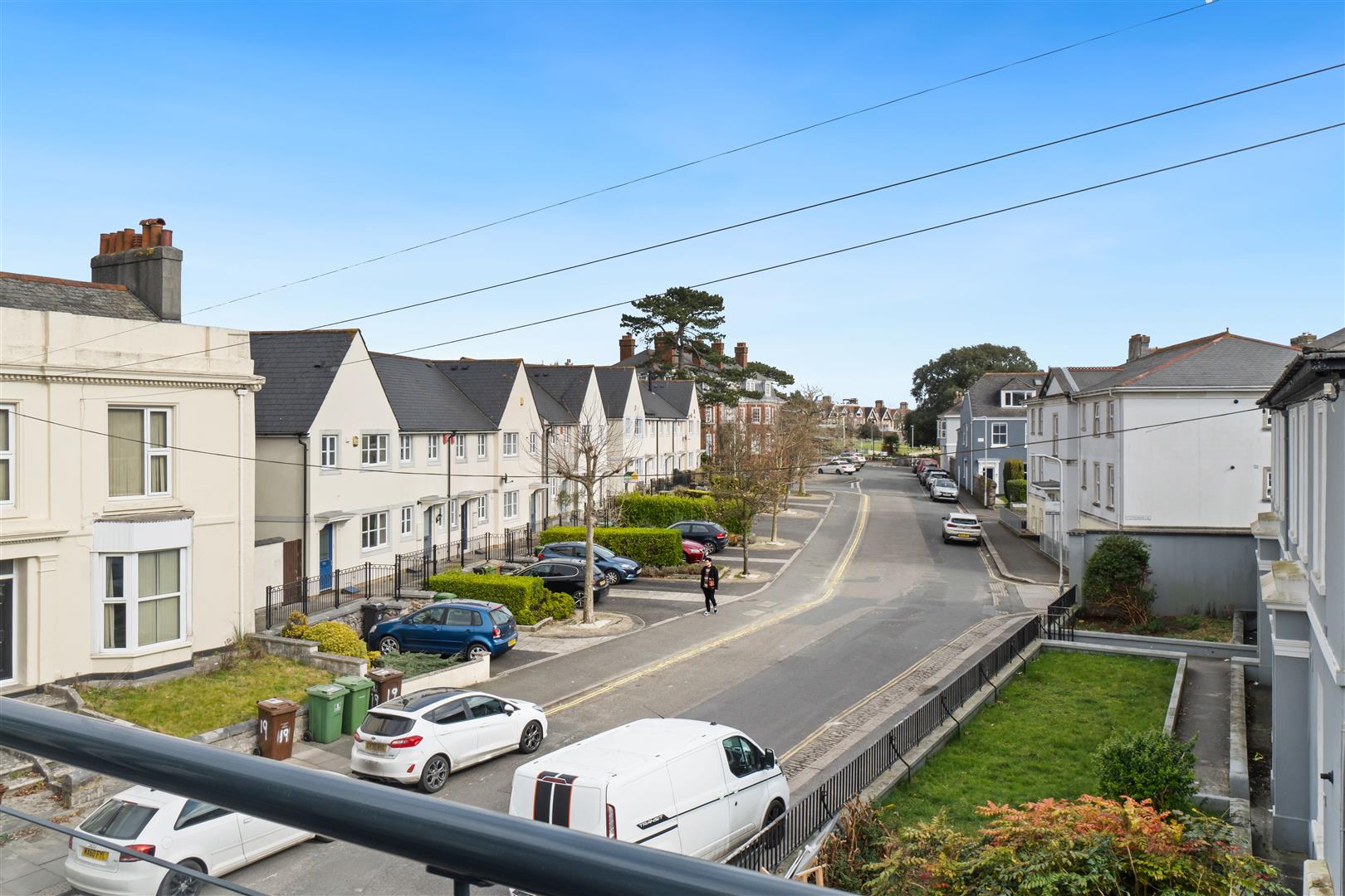 Flat Woodside Lane in Plymouth