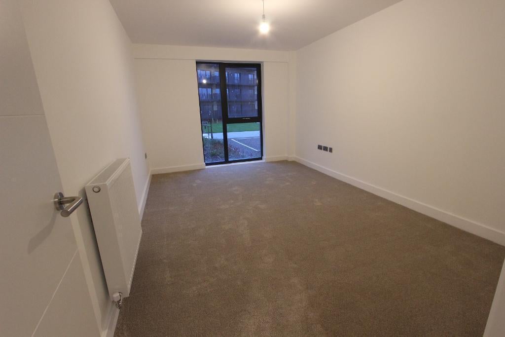 Flat George Street in Ashford