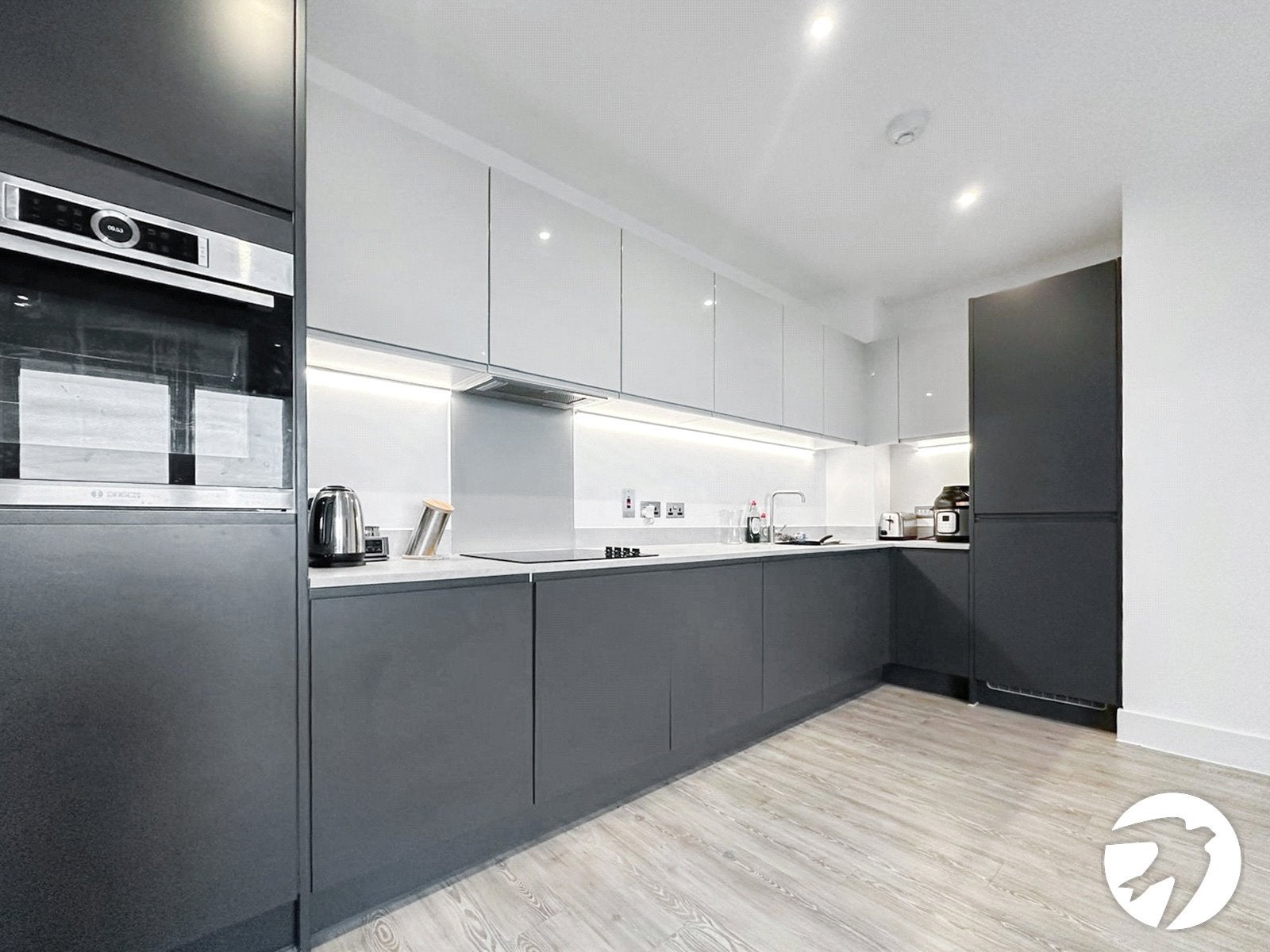 Flat Harrow Manorway in Greater London