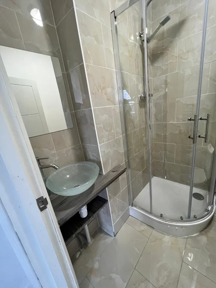 Room Wickham Lane in Greater London