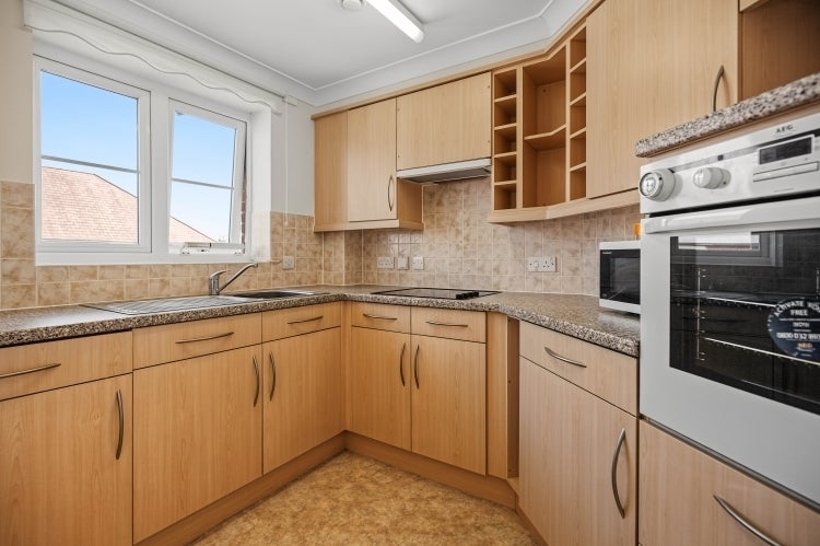 Flat Foxhall Court in Cherwell District