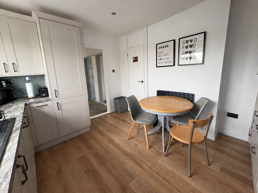 Flat Seaway Grove in Fareham