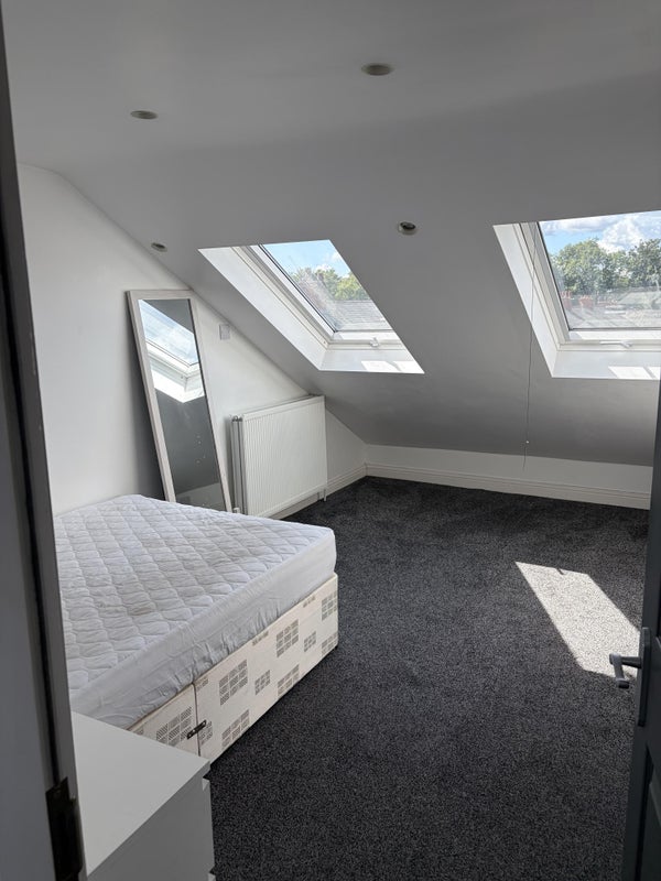 Room Henderson Street in Manchester