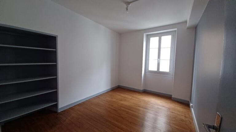Appartement Rue Charles Barrat à Brive-la-Gaillarde