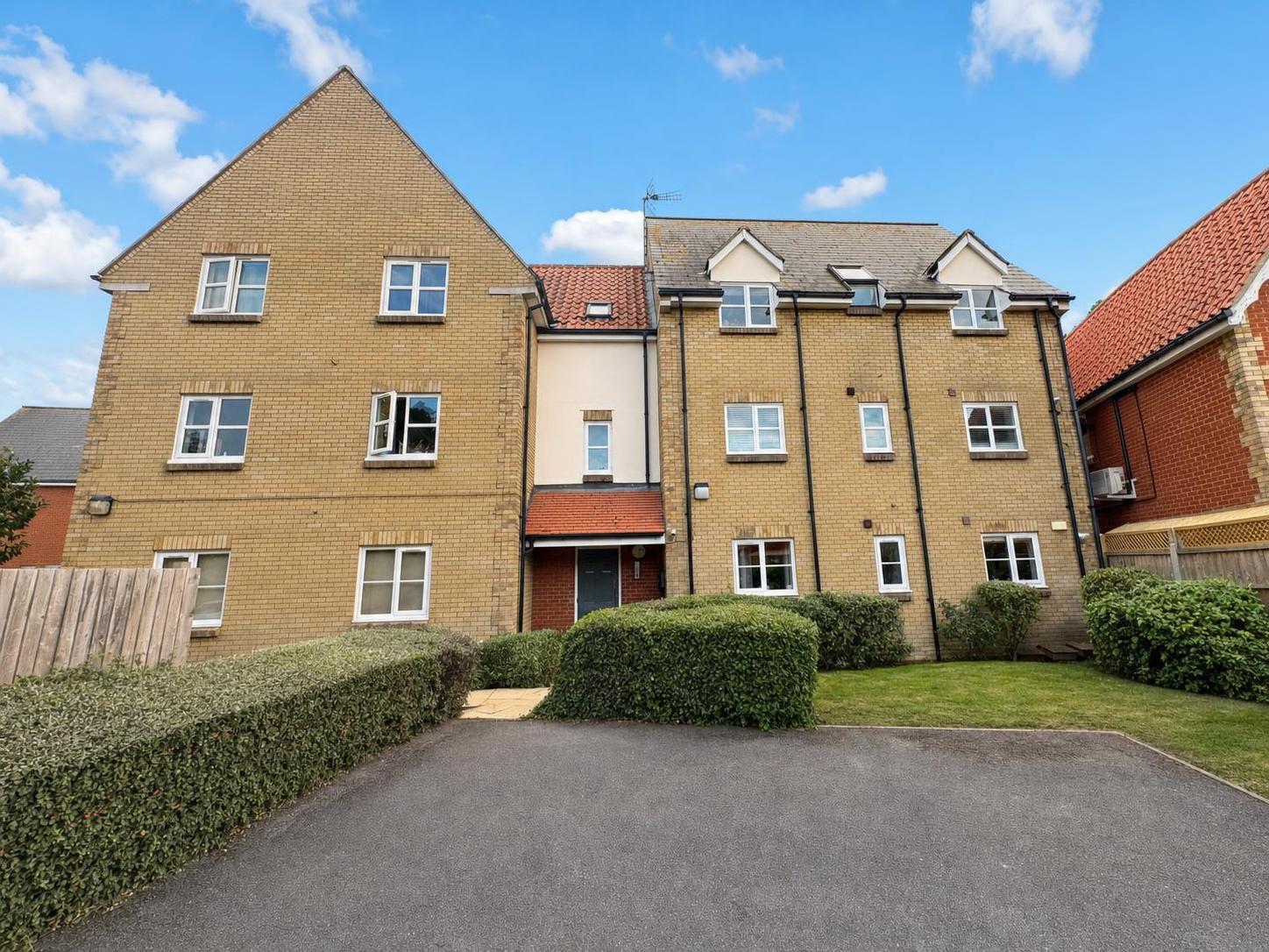 Flat Bramble Tye in Basildon