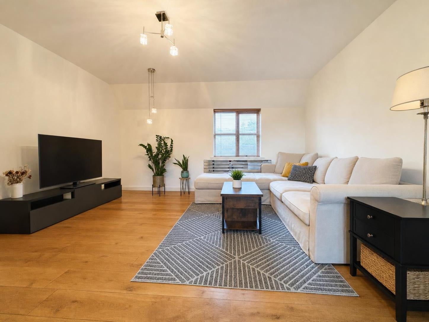 Flat Bramble Tye in Basildon